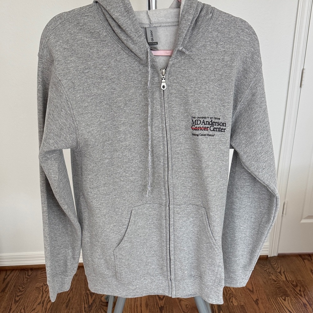 MD Anderson Gildan Heavy Blend Light Gray Hoodie